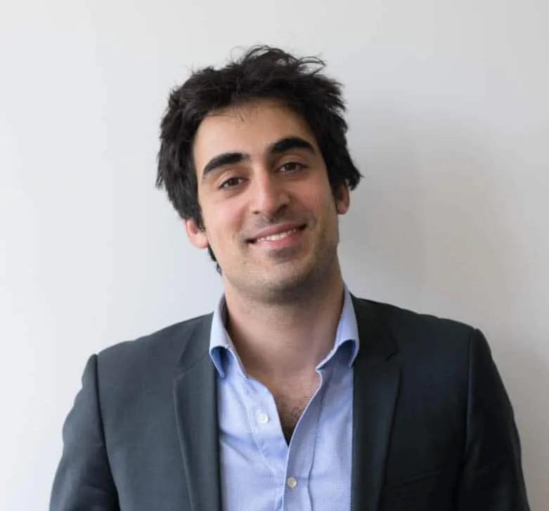 Interview Amir Reza-Tofighi : « C’est le rôle du politique de déterminer un modèle de société »