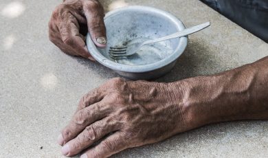 Pour 2/3 des professionnels de l’aide à domicile, la dénutrition n’est pas une maladie !