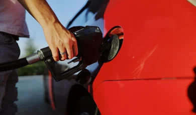 Déplacements des aides à domicile : plusieurs aides renforcées depuis le 1ᵉʳ octobre 2026